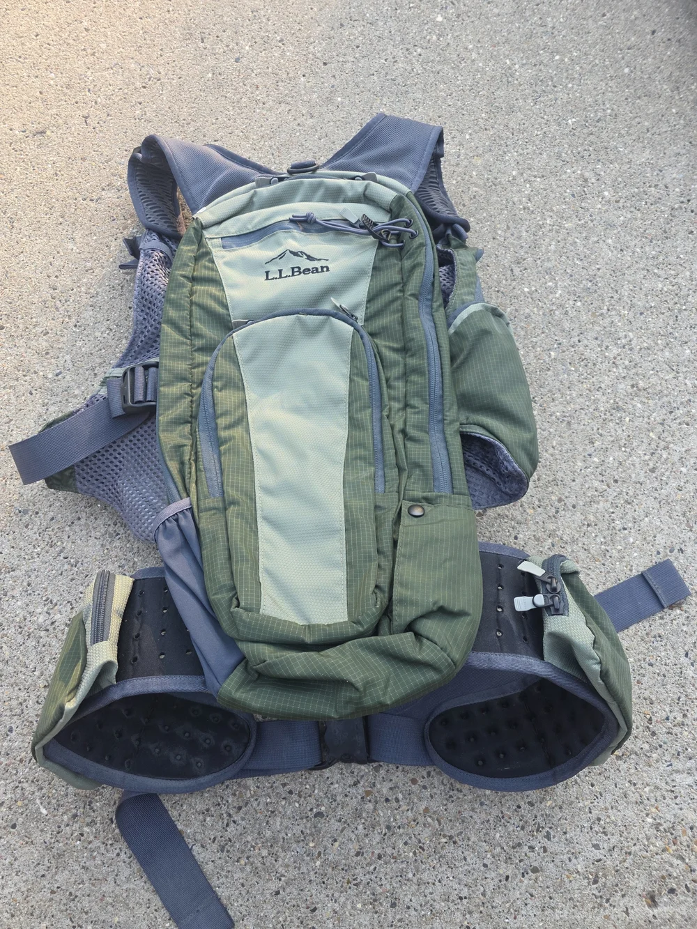 L.L. Bean Olive and Sage Green Men's Flyfishing Backpack